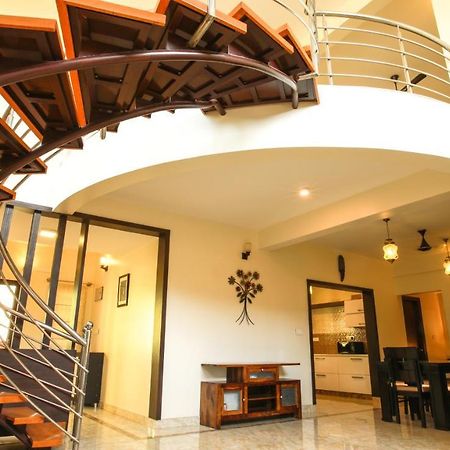 Falcon Suites Yelahanka New Town บังกาลอร์ ภายนอก รูปภาพ