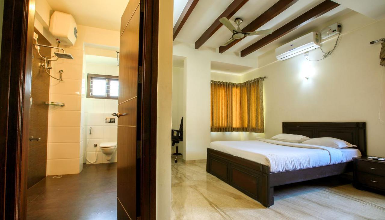 Falcon Suites Yelahanka New Town บังกาลอร์ ภายนอก รูปภาพ